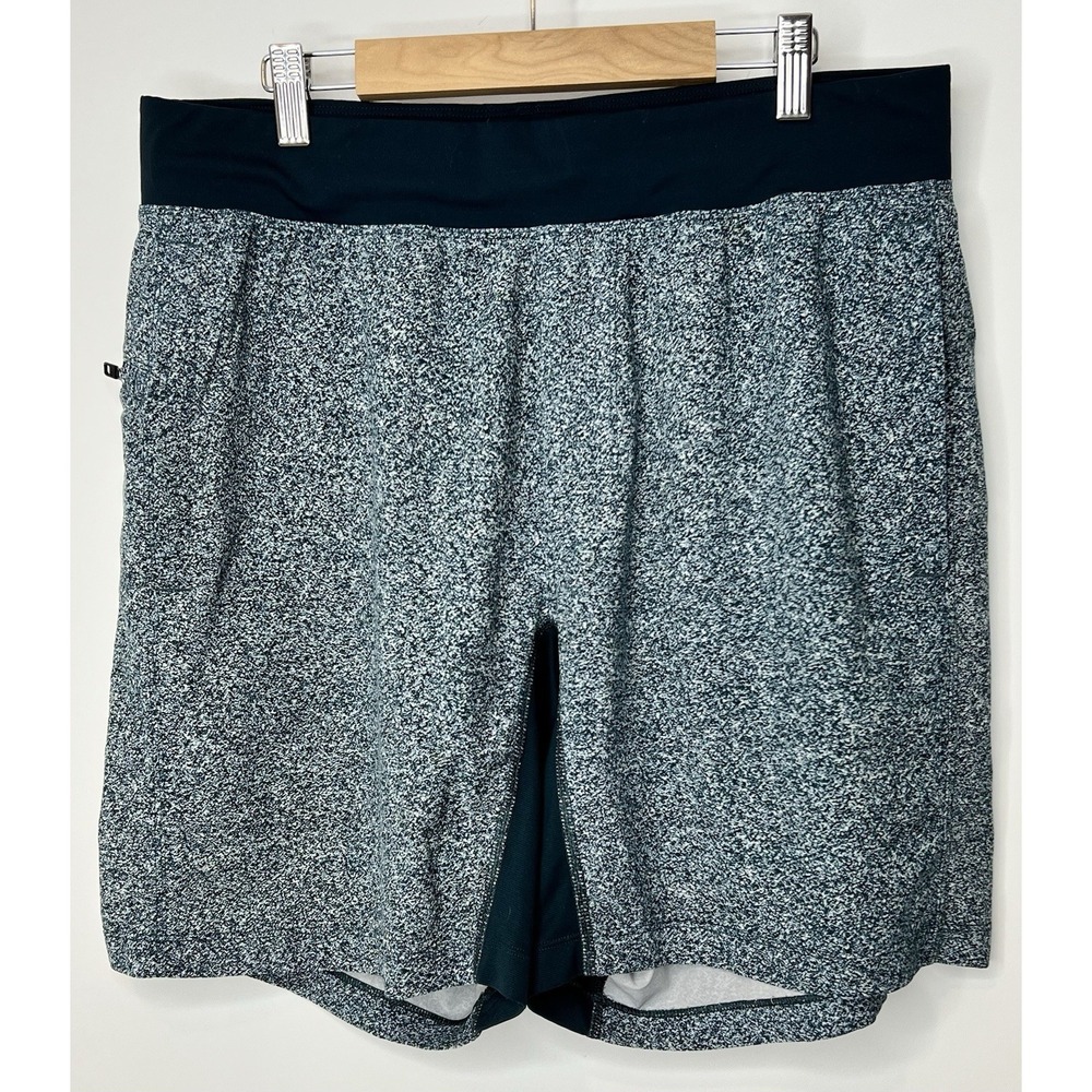 Lululemon Shorts Mens Large Green Linerless 7" Stretch Train Run Gym Performance